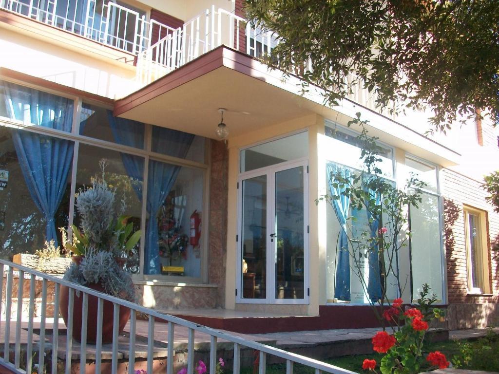 Hotel Aoma Villa Carlos Paz Exterior photo